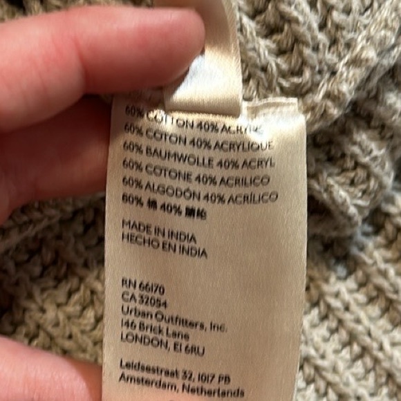 Free People Marlie Pullover in Pebble - Picture 7 of 7